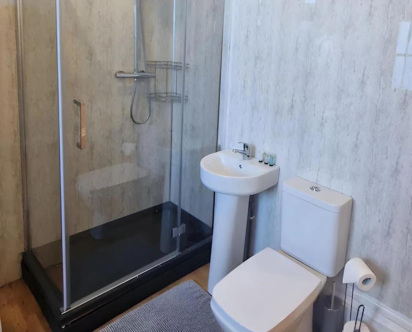 אקסטר Central Large 2 Bed, 2 Bath Apt, Parking, Huge Garden, Sky Tv, Wifi, Direct Booking Option בריטניה